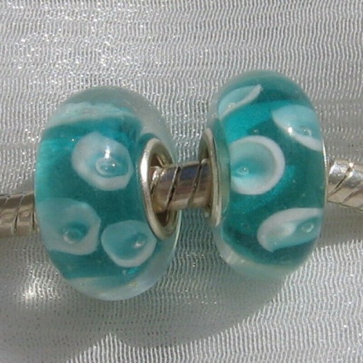 LOT DE 2 CHARMS PERLES RONDELLES DONUT VERRE TURQUOISE SOCLE UNI ARGENTÉ *D649