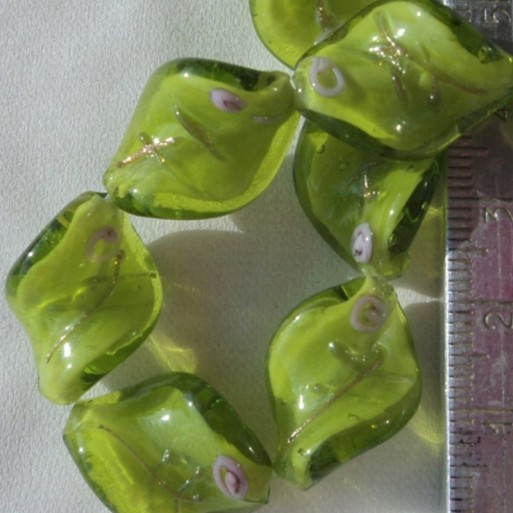 Lot de 4 perles, perles verre vert, 21x16mm, perles vertes, verre lampwork, L153