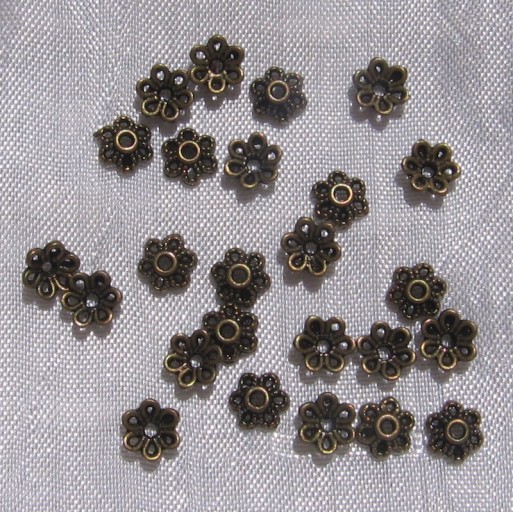 LOT DE 50 COUPELLES FLEURS 6MM INTERCALAIRES BRONZE pour perles 8mm-12mm *J136