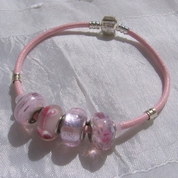 BRACELET CUIR PERLES VERRE ROSE METAL ARGENTE CLIP LOVE « FLEUR ROSE » N°1