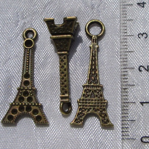 MIX 6 BRELOQUES TOUR EIFFEL PERLES METAL COULEUR BRONZE 27-32mm *J116